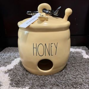 Rae Dunn honey